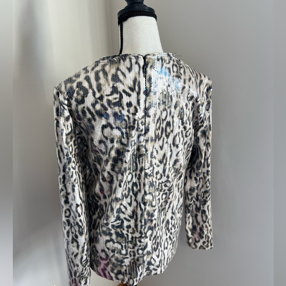Sequined leopard top ✨ 🐆 - Picture 3 of 12